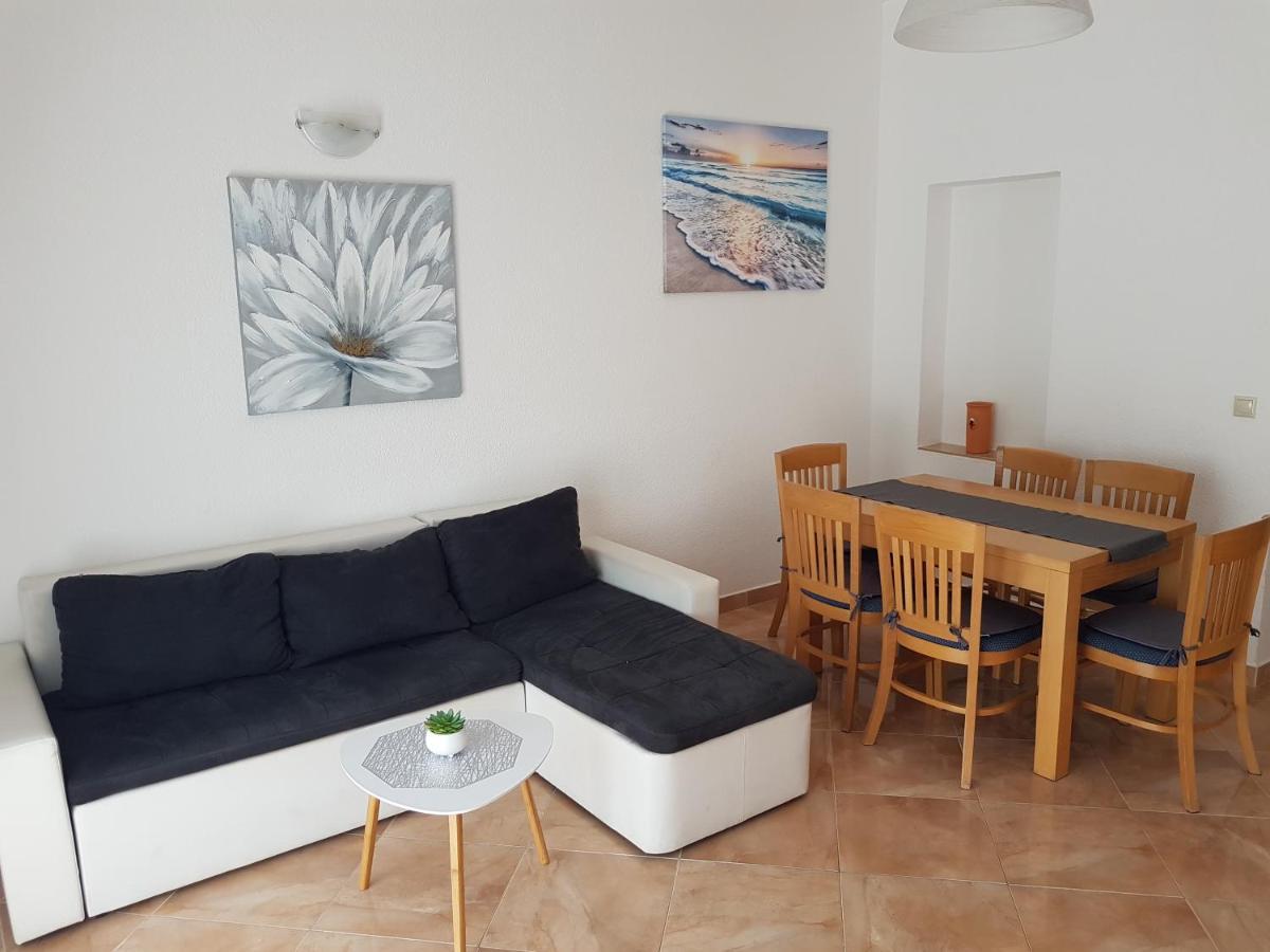 Apartments Andrea II Baška Eksteriør bilde