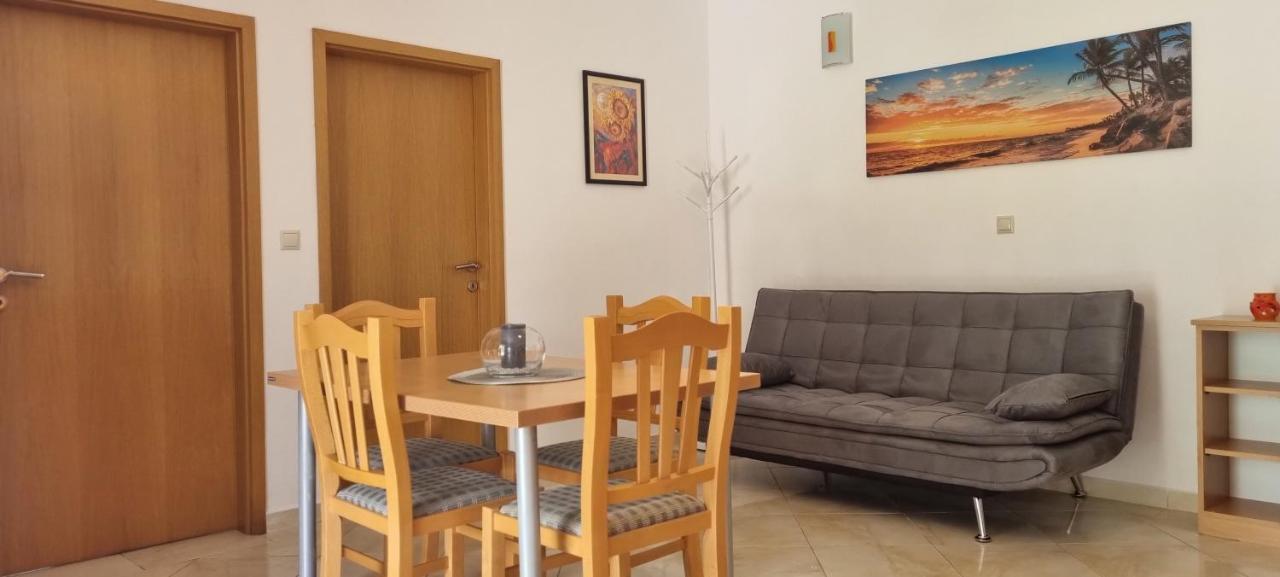 Apartments Andrea II Baška Eksteriør bilde