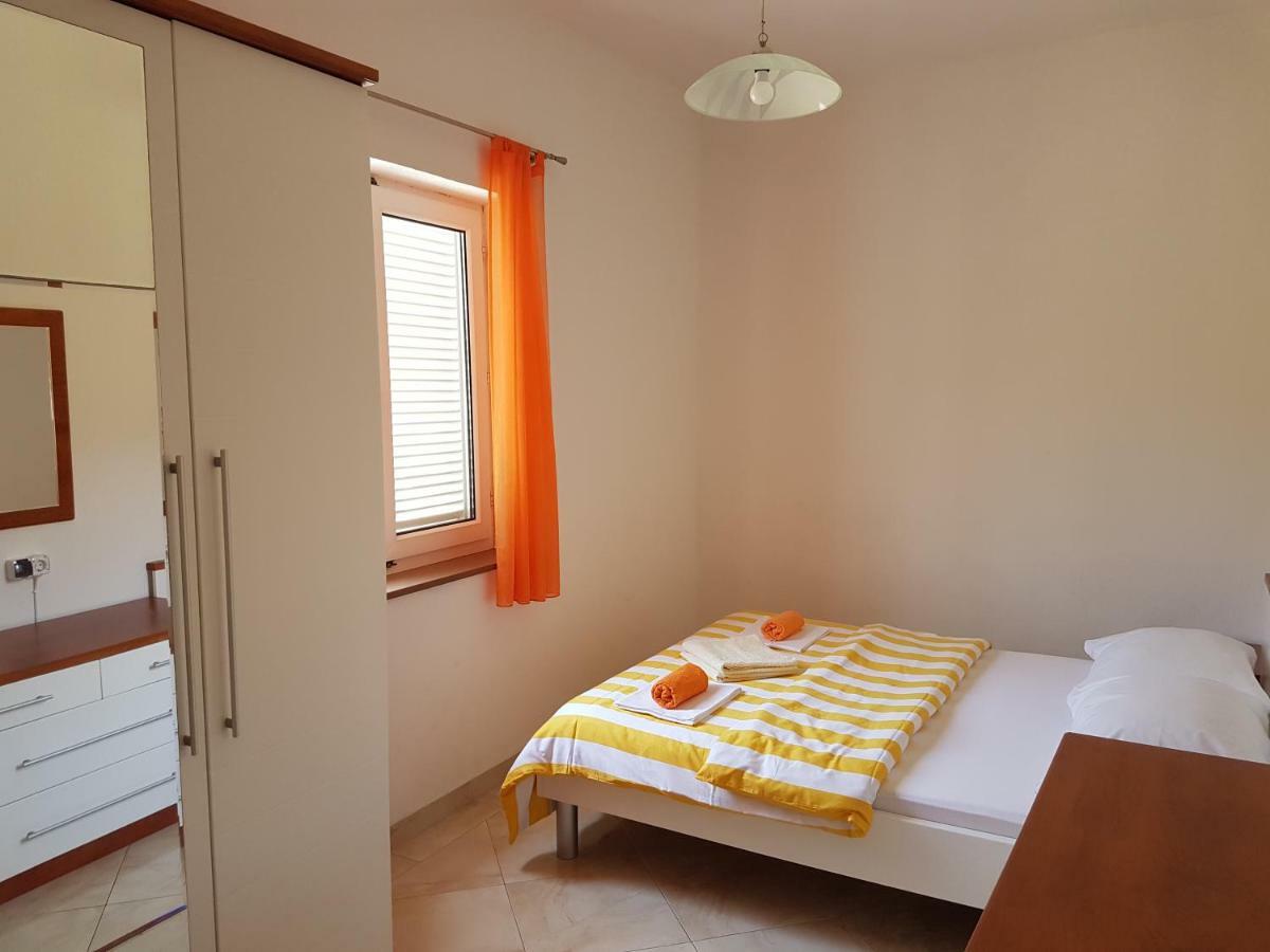 Apartments Andrea II Baška Eksteriør bilde